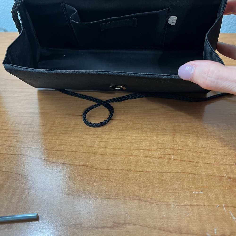 Purse - Picture 2 of 2